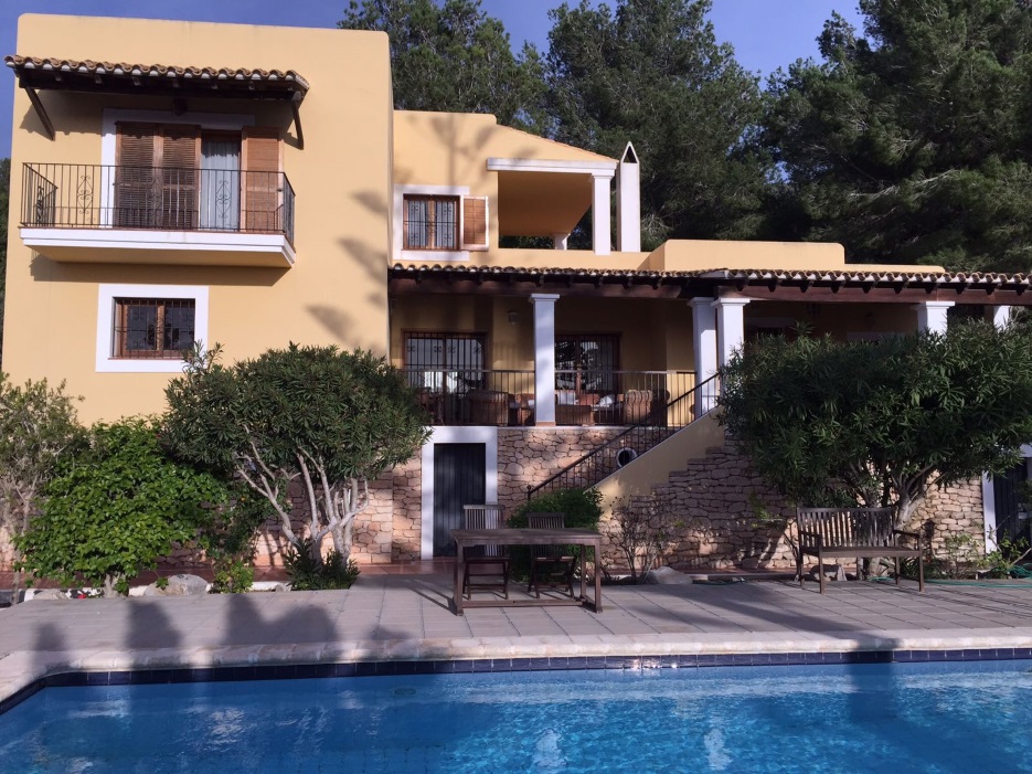 Large 5 bedroom villa for sale in Jesus, Ibiza.