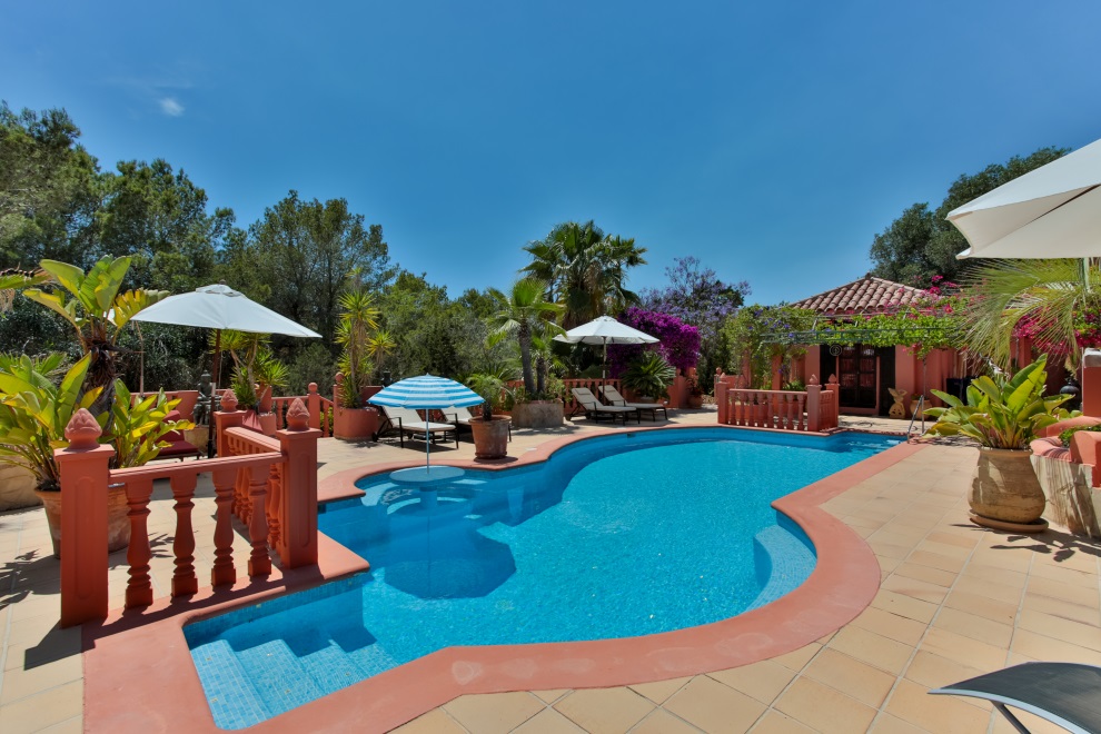 Beautiful large villa for sale close to Cala Bassa and Cala Conta, Ibiza.