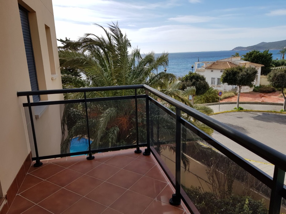 Nice 3 bedroom apartment for sale in Playa Den Bossa, Ibiza.