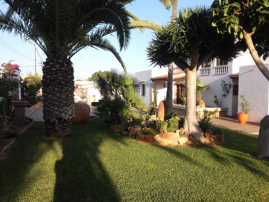 Large built family home for sale close to Ibiza town, Ibiza.