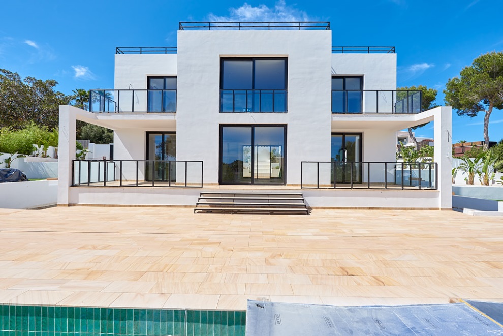 Modern villa for sale in Cala Conta, Ibiza