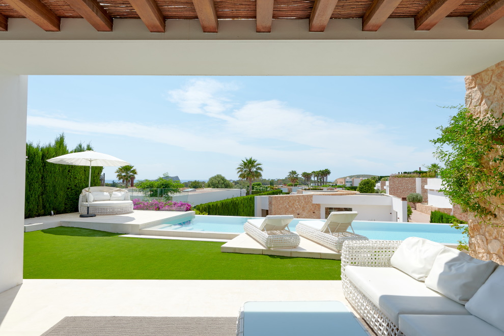 Beautiful 5 bedroom villa for sale in Cala Conta, Ibiza