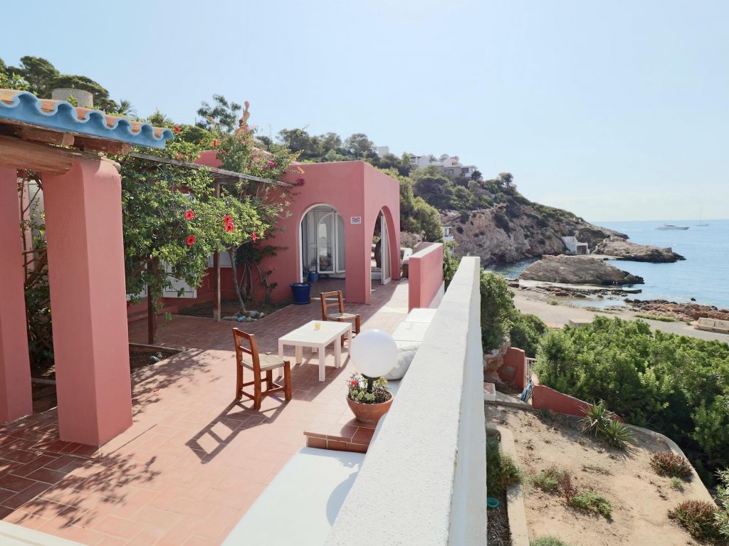 Beach house with 4 bedrooms and close to Ibiza Town, Ibiza
