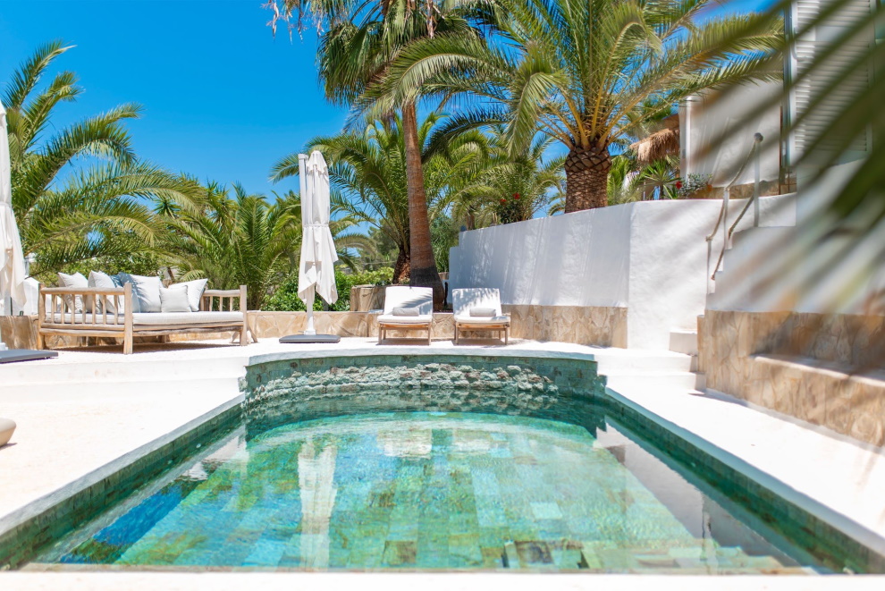 Beautiful 4 bedroom villa for sale with valid rental license in Cala Tarida, Ibiza, Spain.