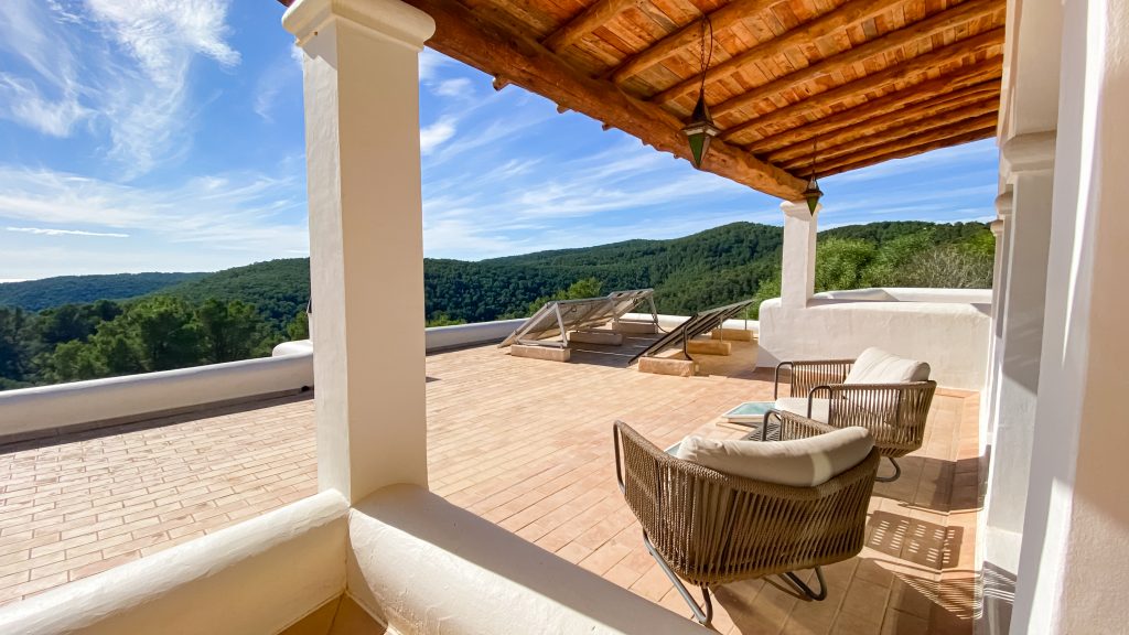 Authentic 3 bedroom finca for with rental license for sale in Sa Carroca, Ibiza