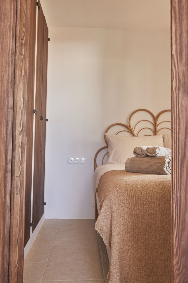 Beautiful 1 bedroom apartment for sale in Cala Vadella, Ibiza, Spain