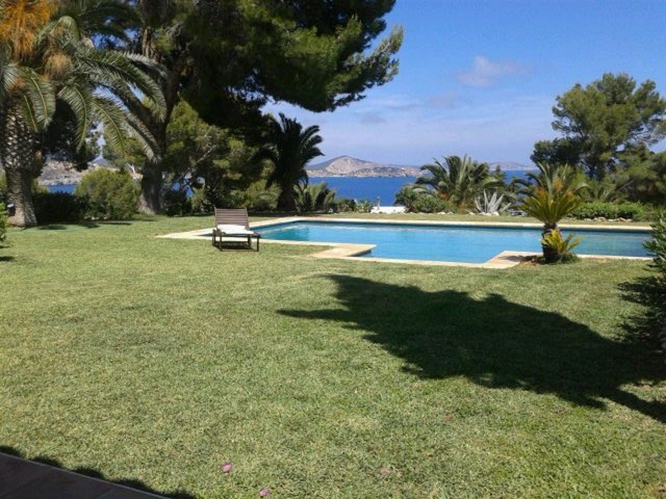 Charming 3 bedroom villa for sale in Es Cubells, Ibiza, Spain.