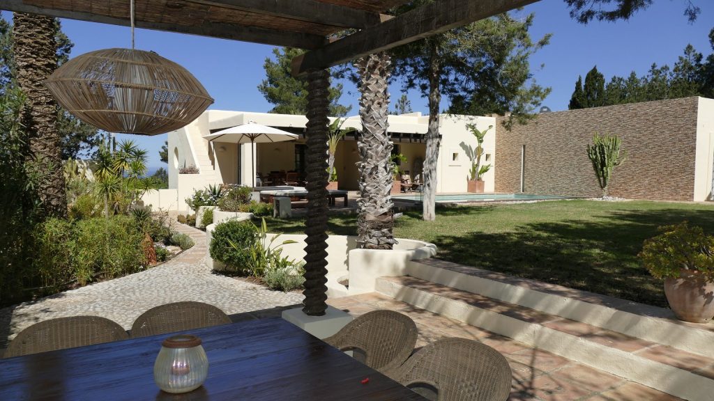 Charming 4 bedroom villa for sale in the countryside of San Agustin, Ibiza,Spain.