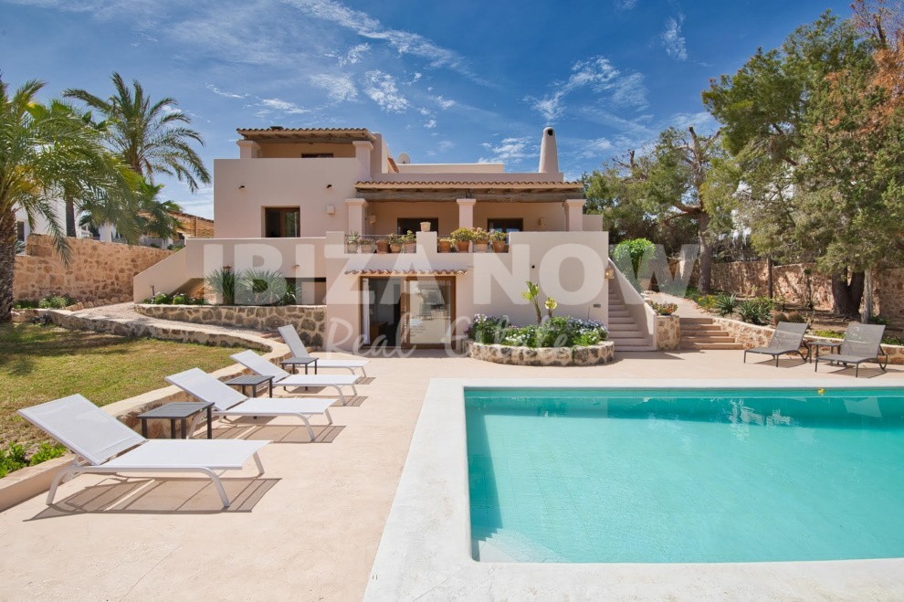 4 bedroom villa for sale in Cala Vadella, Ibiza, Spain.