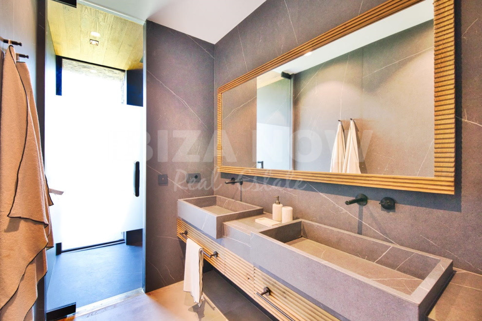 Bathroom 3 IBIZA NOW