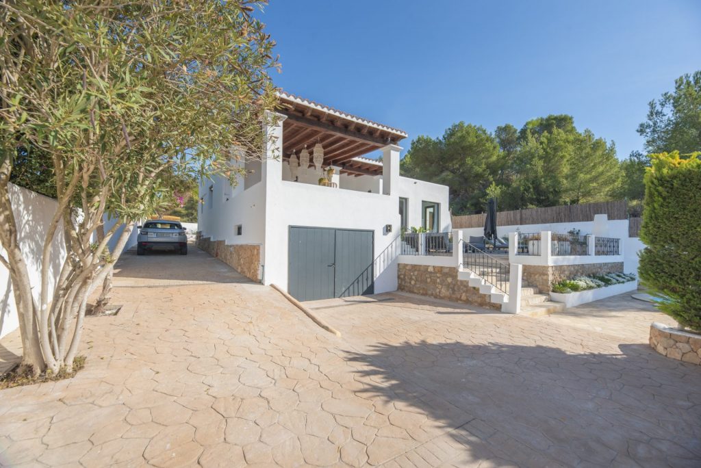 Ibiza Now Real Estate Casa A09