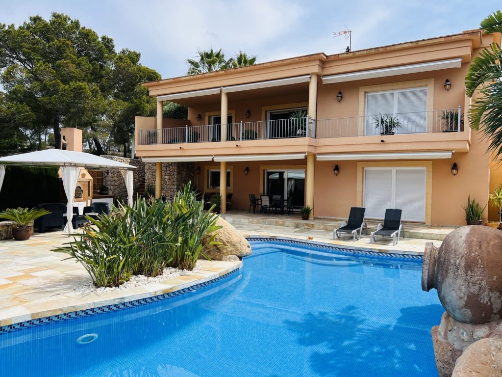 Ibiza Now Real Estate 8680