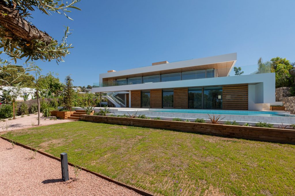 Luxury Villa Can Furnet 03