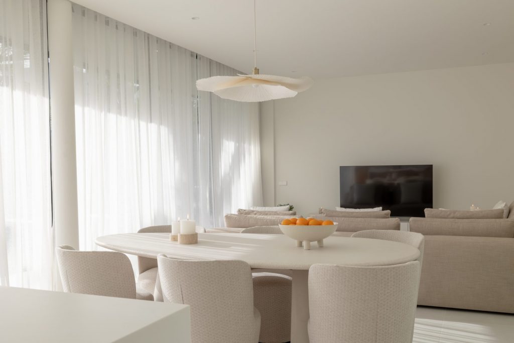 Dining � 2