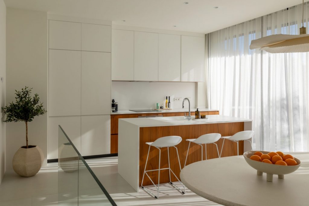 Kitchen � 4