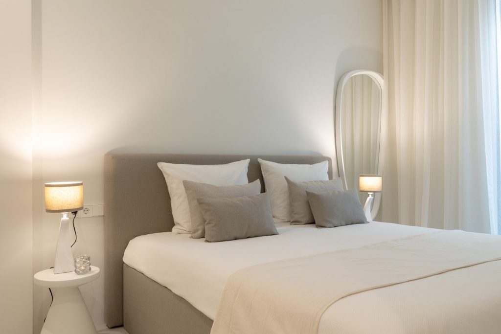 Masterbedroom � 3