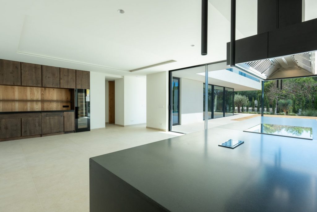 RoyalEstates LaBrise2 25 9 24 04