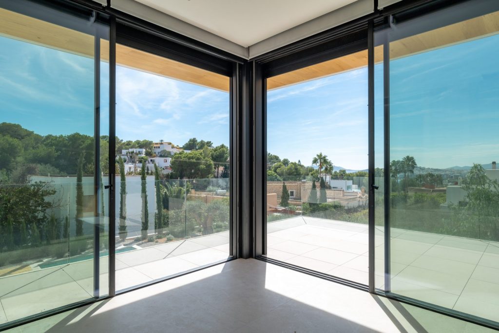 RoyalEstates LaBrise2 25 9 24 24