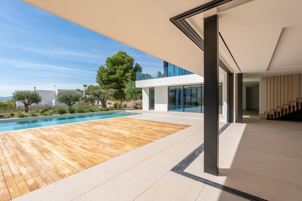 RoyalEstates LaBrise2 25 9 24 61