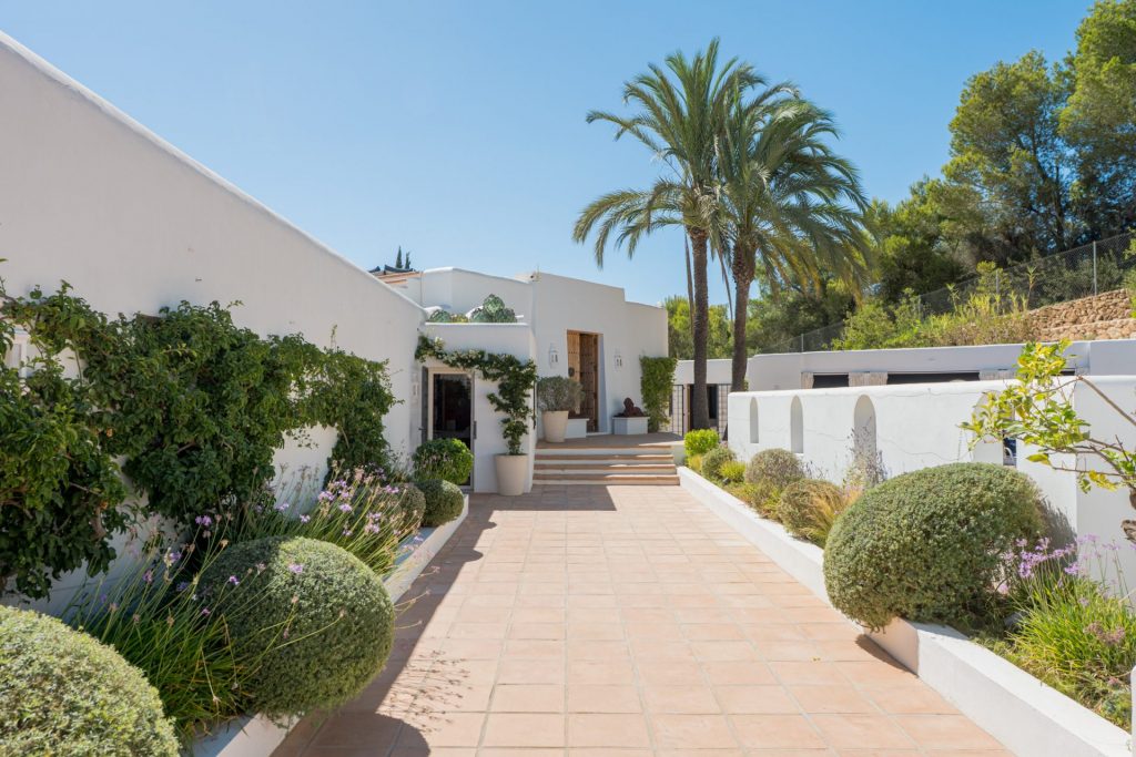 Blakstad Country Villa Jesus41