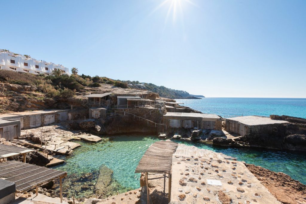 Apartment Cala Tarida With Private Garden30