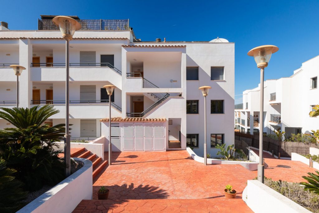 Apartment Cala Tarida With Private Garden36