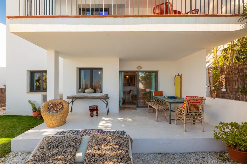 Apartment Cala Tarida With Private Garden6