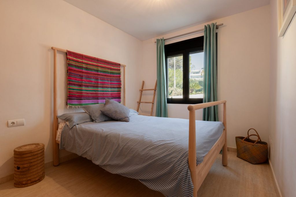 Apartment Cala Tarida With Private Garden9