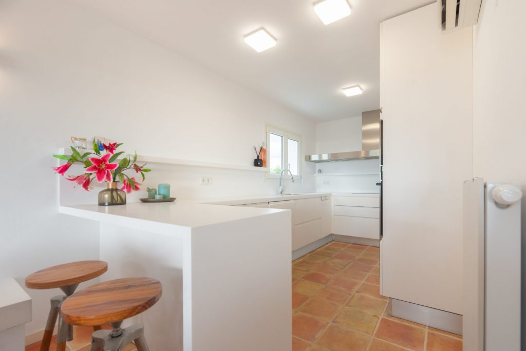 3. High Resolution 10.1