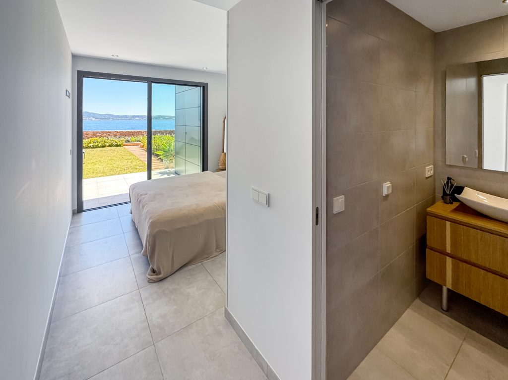 20260209122246000000 11