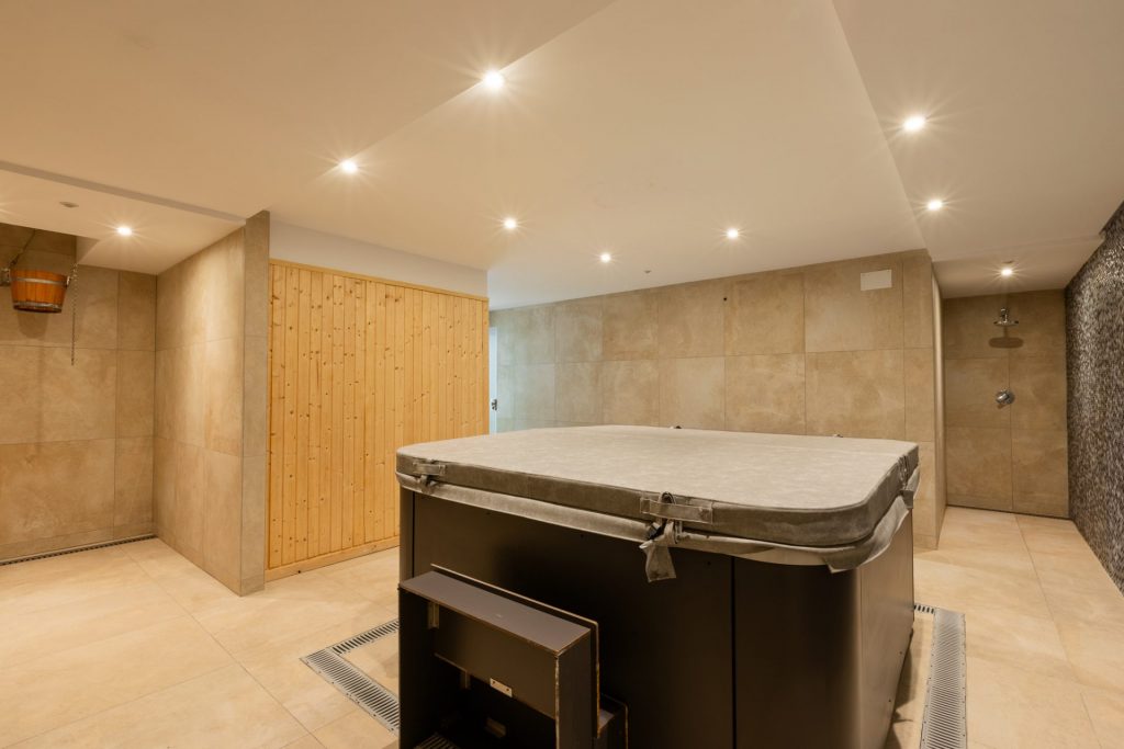 Ibiza Now Real Estate 17 2 25, 11 47 16