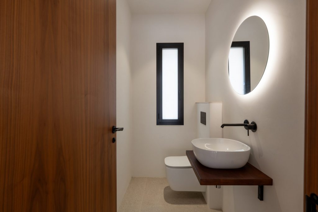2 18 Santa Eularia Newly Built Villa Bathroom