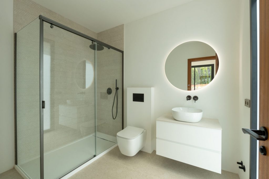 2 20 Santa Eularia Newly Built Villa Ensuite Bathroom