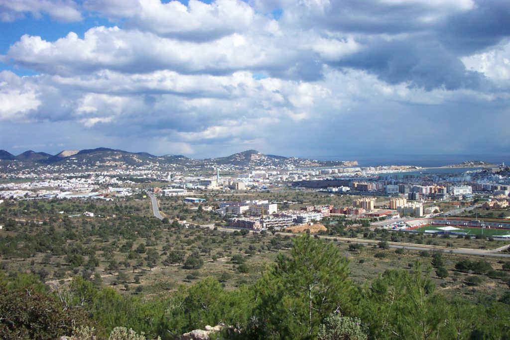 Ibiza Now Real Estate Haus Berg Ibiza 19 03.2004