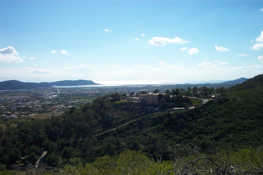 Ibiza Now Real Estate Haus Berg Ibiza 5 03.2004 (2)