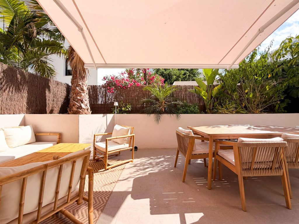 Apartment Playa Den Bossa Ibiza 03
