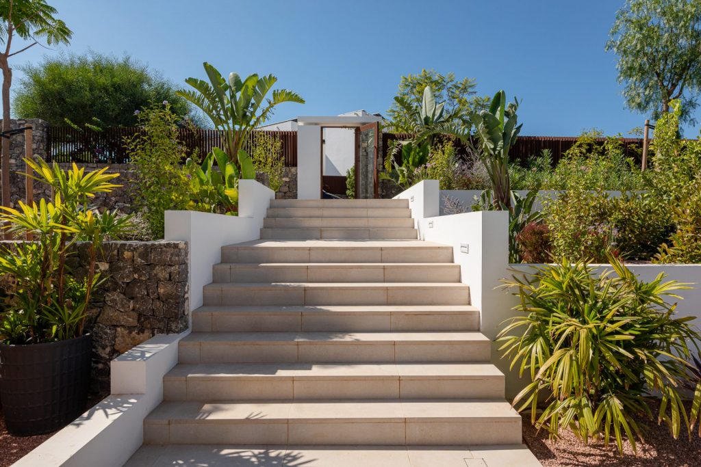 Luxury Villa Can Furnet 03