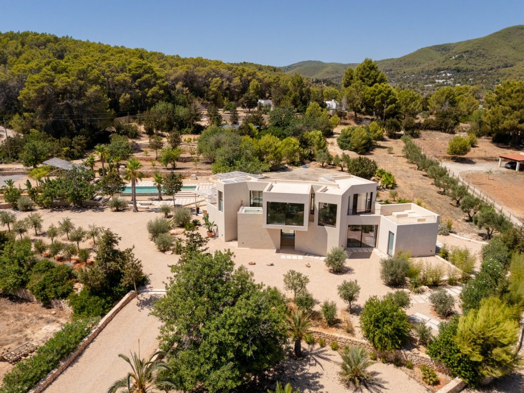 Sustainable Villa Es Figueral Ibiza 01 01