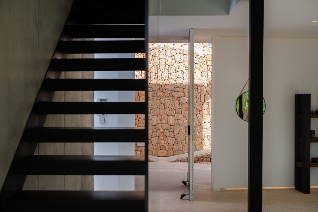 Contemporary Villa Ses Torres Ibiza 01 10
