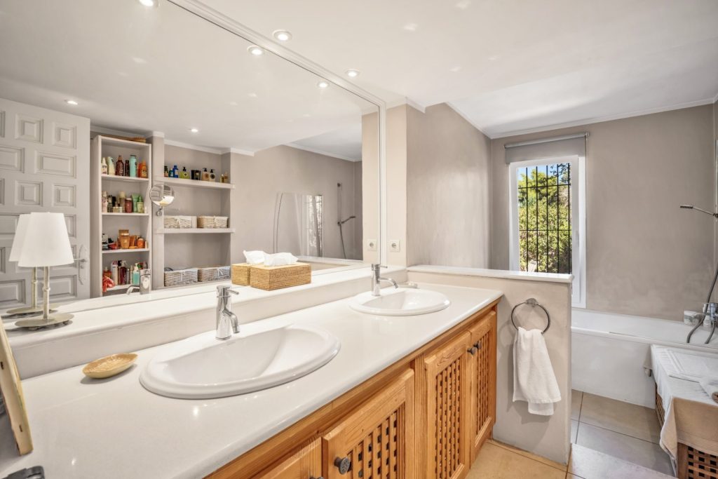 Family Home Santa Eularia Ibiza 11